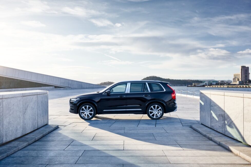 XC90-Excellence_2-min